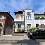 Rossovino Milano Boutique
